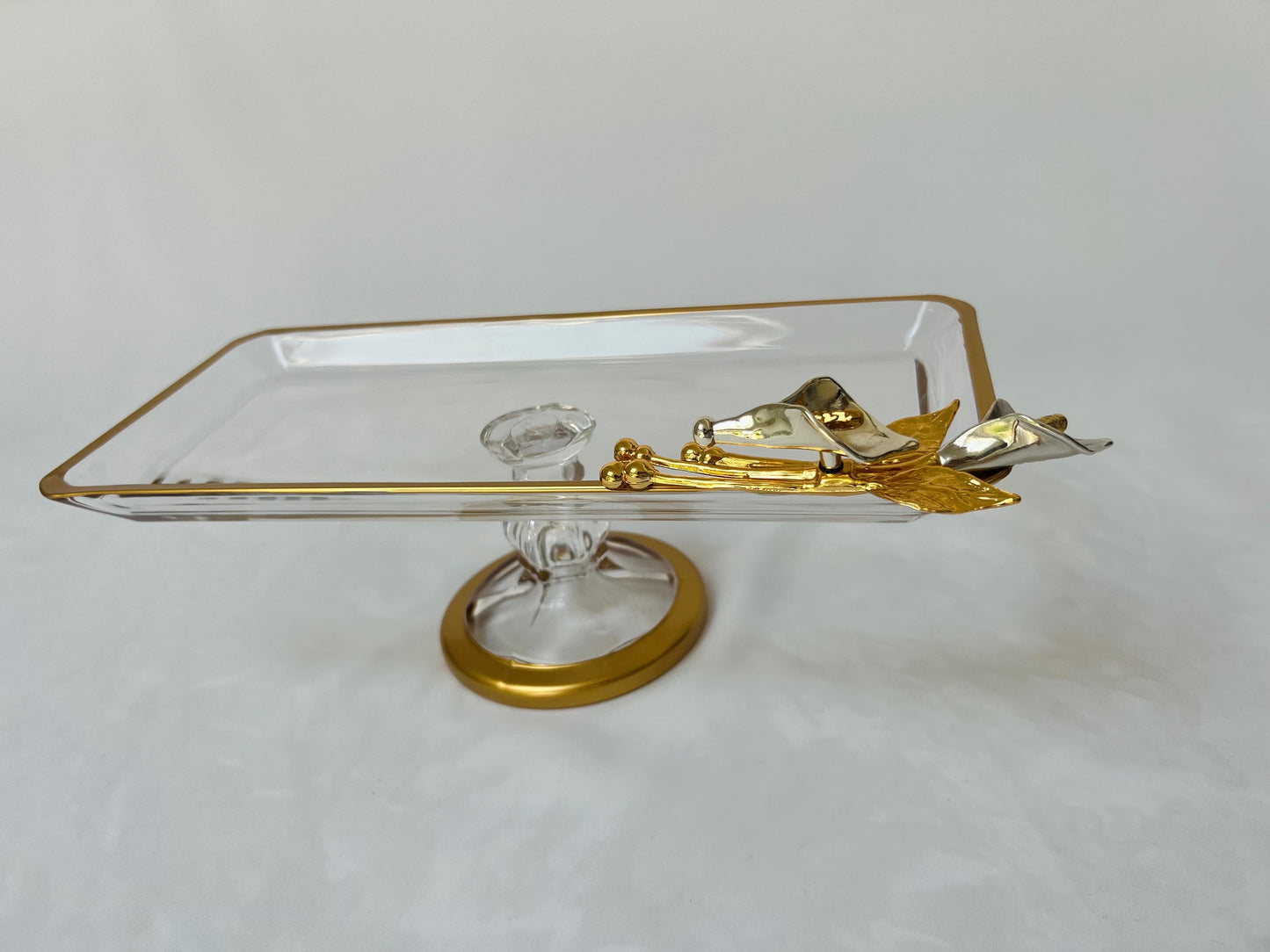 Glass serving dish