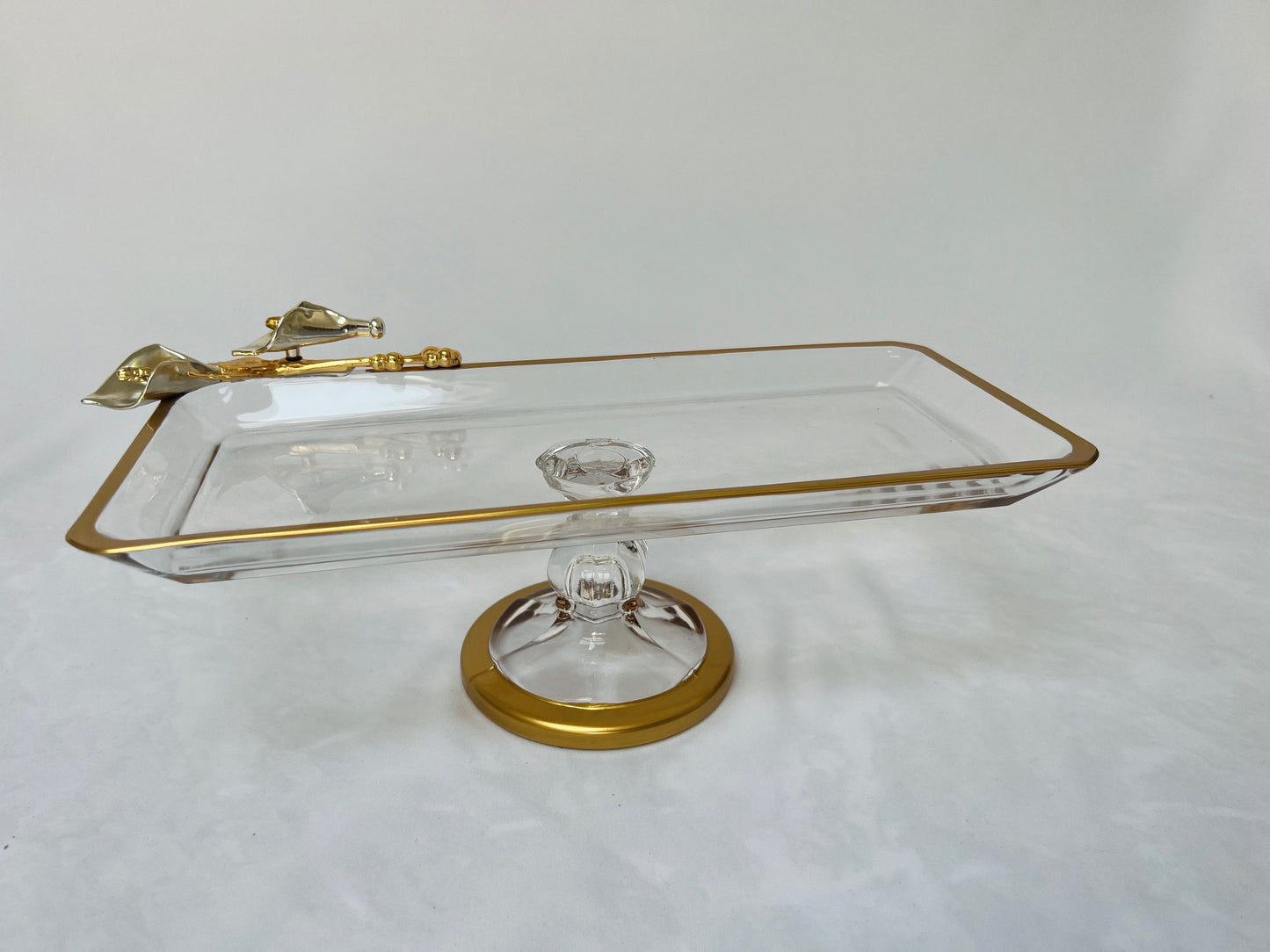 Glass serving dish